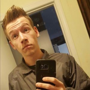 Meet your Posher, Aaron